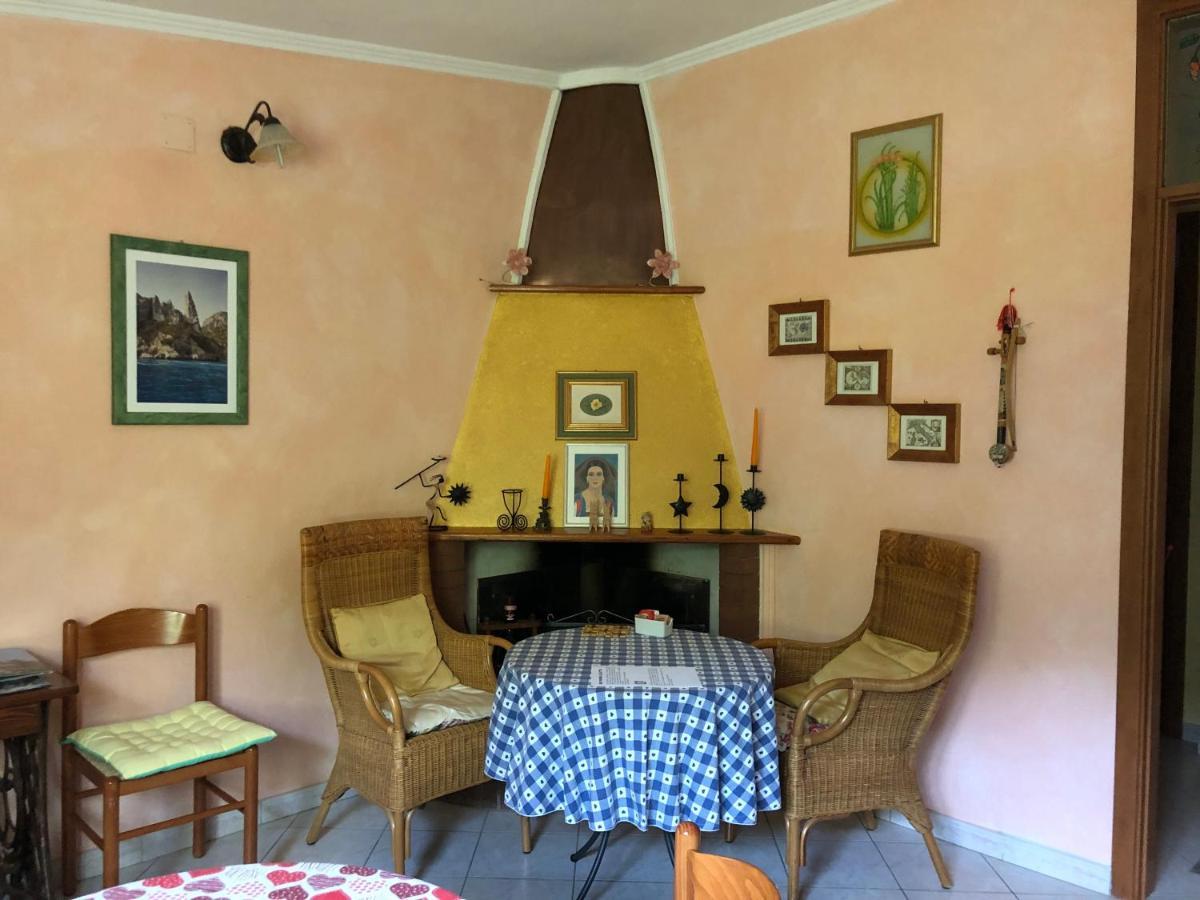 Nonna Lelletta Bed and Breakfast Lanusei Esterno foto